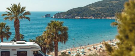 Kamperem do Chorwacji – trasy, kempingi, opłaty i co warto wiedzieć